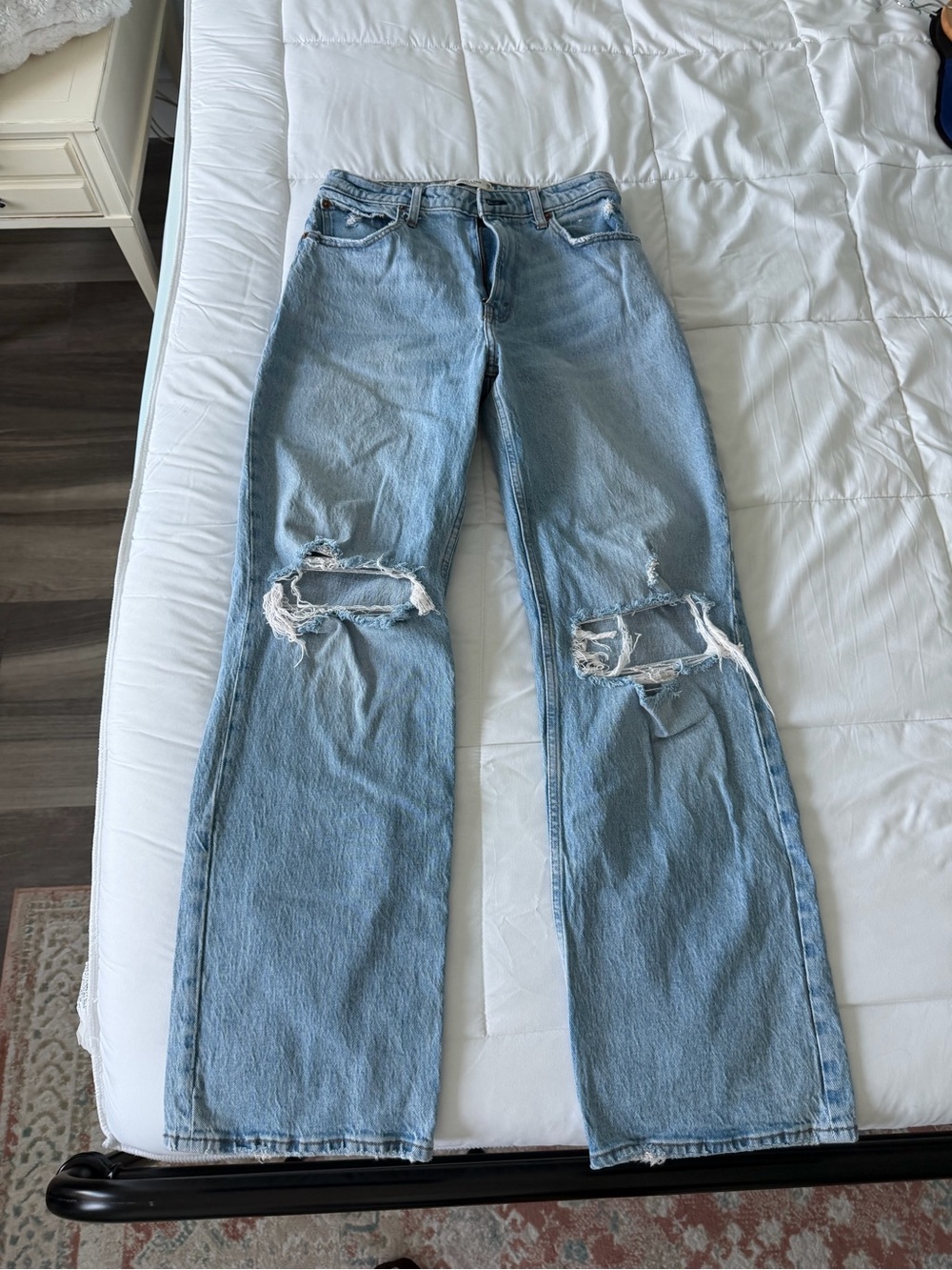 Women’s Abercrombie & Fitch Curve Love High Rise 90’s Relaxed Jean Distressed